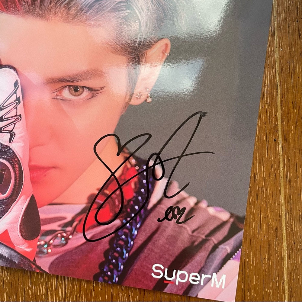 OFFICIAL SUPERM SIGNED POSTER (TAEYONG)